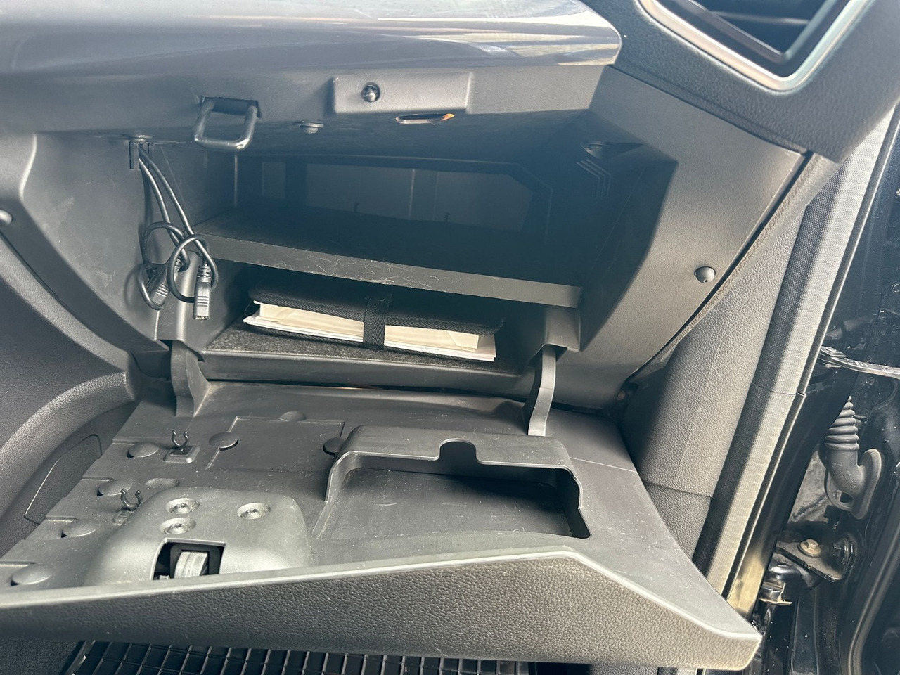 FORD KUGA TITANIUM - سيارة دفع رباعي: صورة 5 FORD KUGA TITANIUM - سيارة دفع رباعي: صورة 5