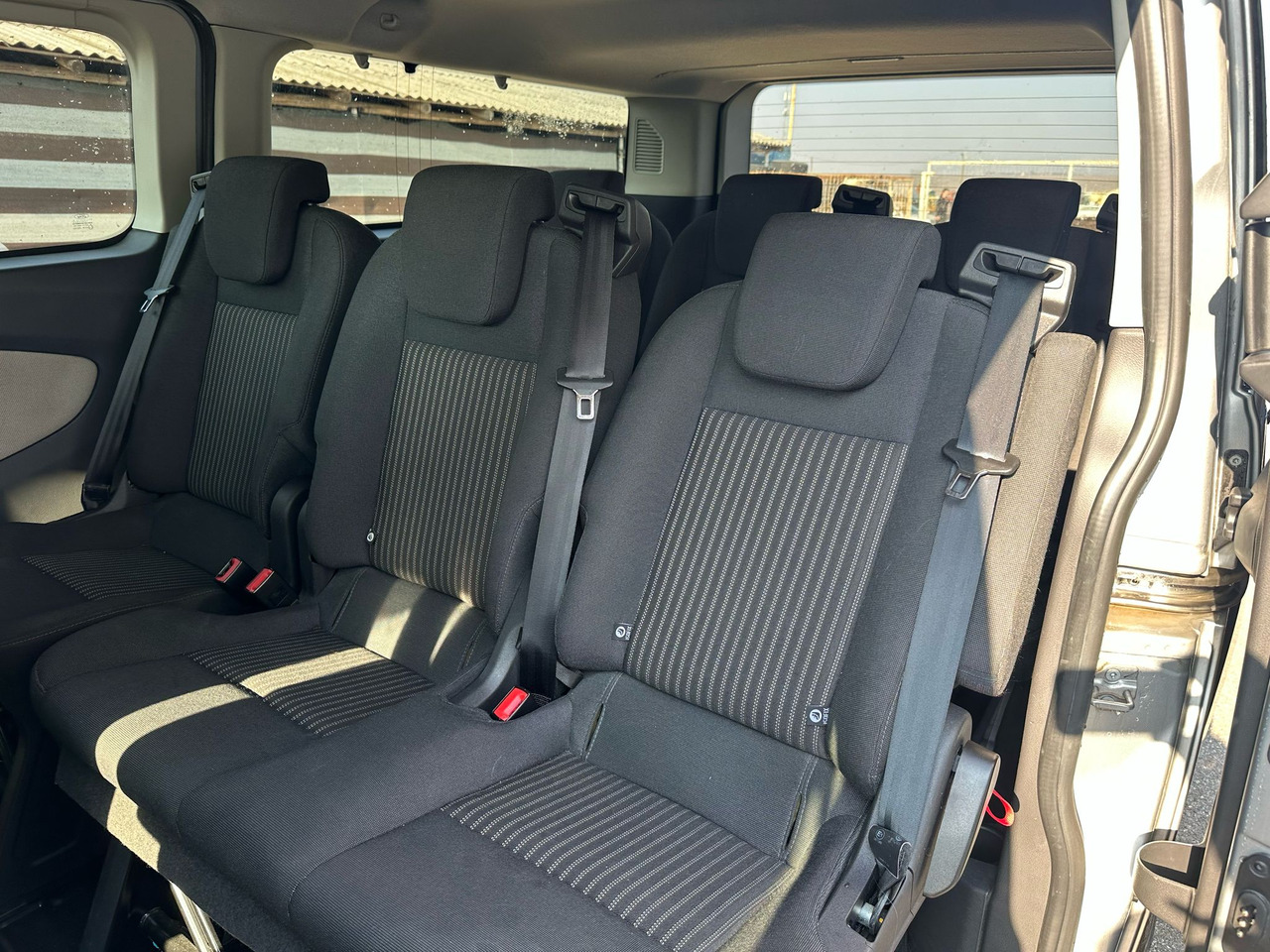 FORD TRANSIT CUSTOMS - ميكروباص: صورة 5 FORD TRANSIT CUSTOMS - ميكروباص: صورة 5