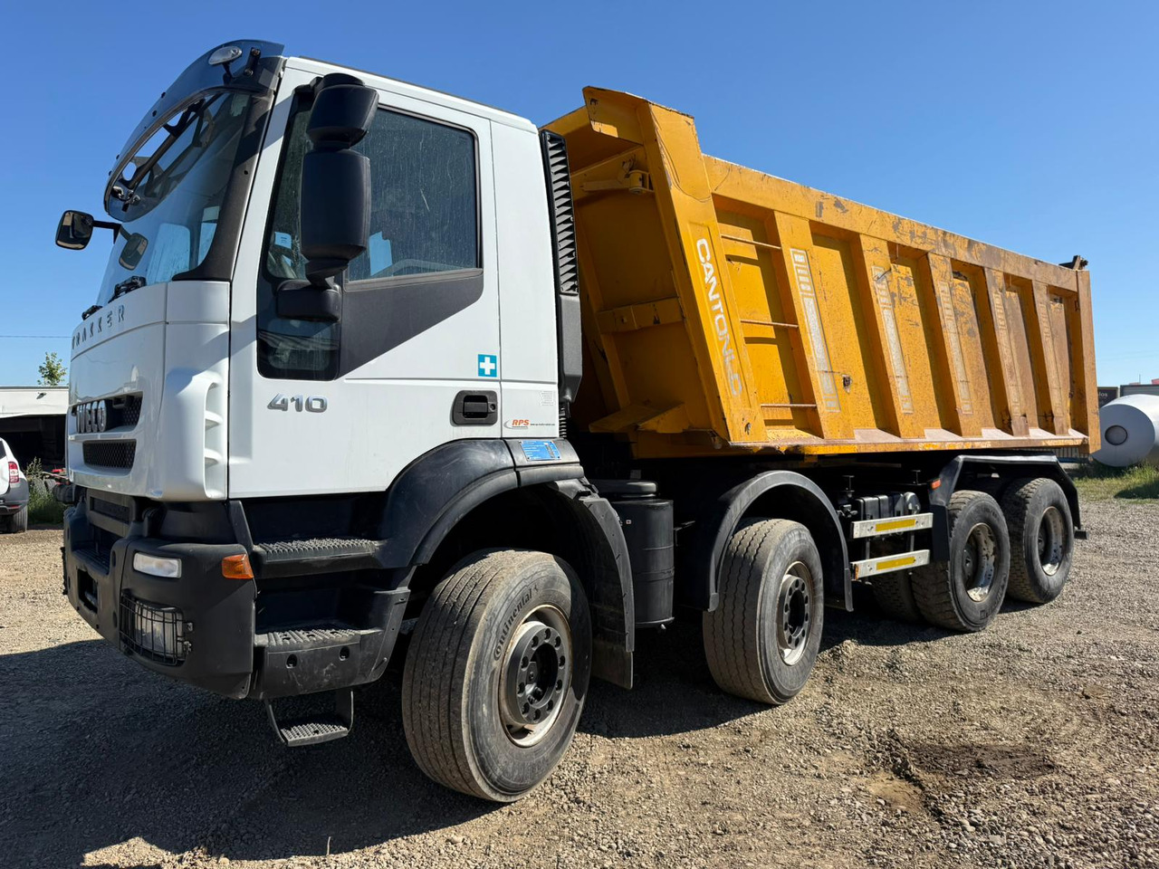 IVECO TRAKKER TIPPER - شاحنة قلاب: صورة 2 IVECO TRAKKER TIPPER - شاحنة قلاب: صورة 2
