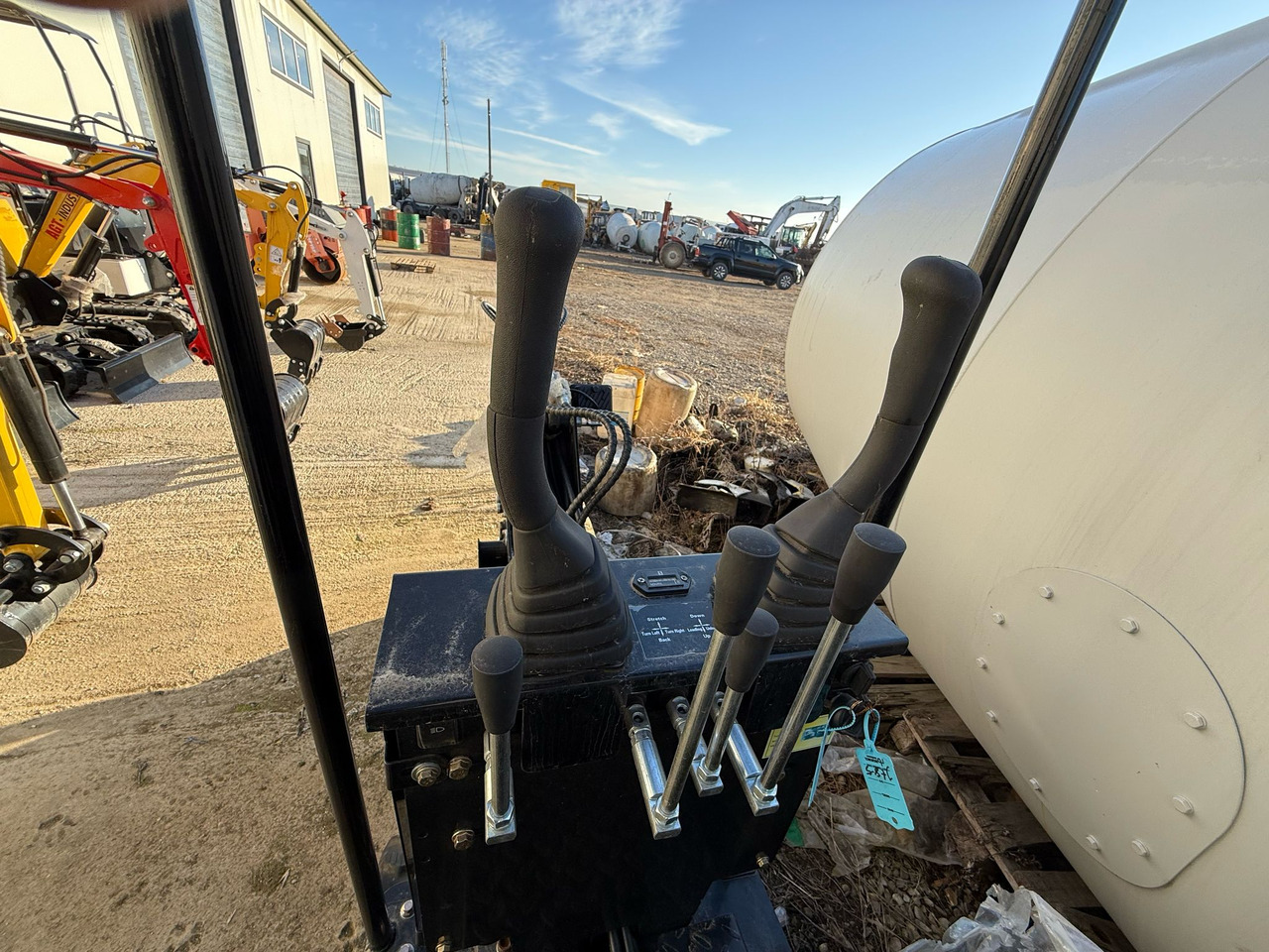 MINIEXCAVATOR JPC H10 - حفار صغير: صورة 4 MINIEXCAVATOR JPC H10 - حفار صغير: صورة 4