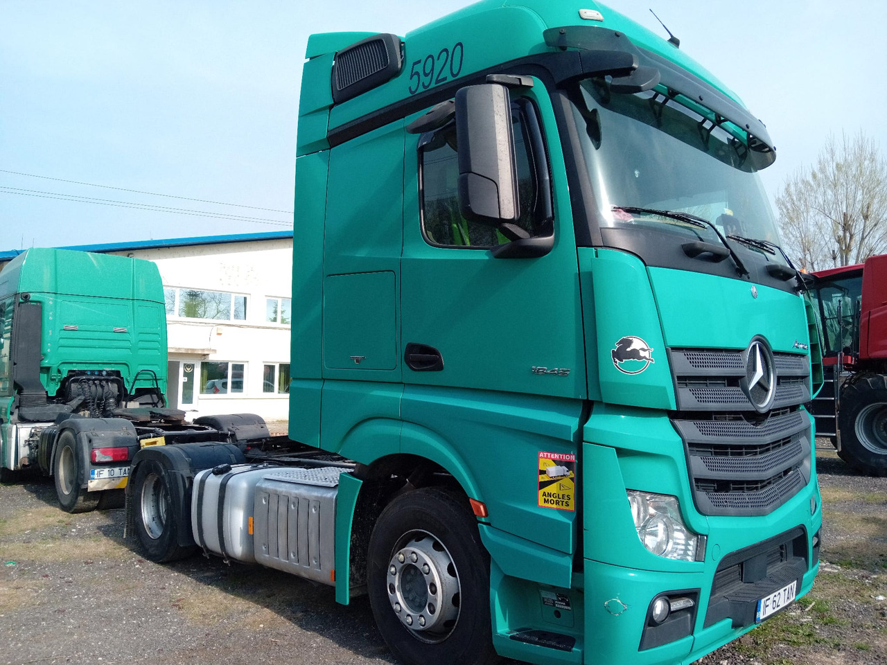 Mercedes-Benz Actros 18.45 - مقطورة السحب: صورة 1 Mercedes-Benz Actros 18.45 - مقطورة السحب: صورة 1