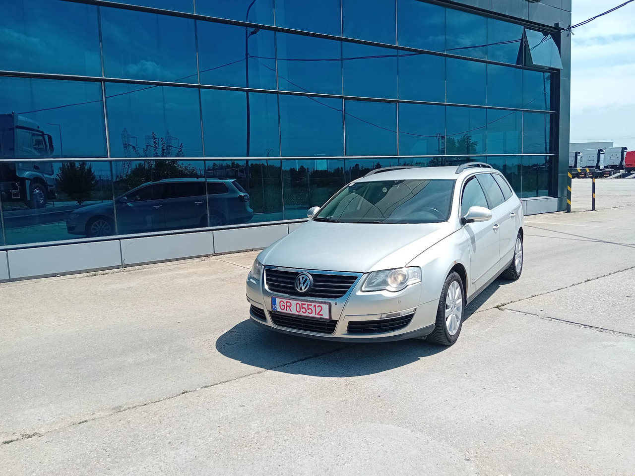 Volkswagen Passat B6 - سيدان: صورة 1 Volkswagen Passat B6 - سيدان: صورة 1