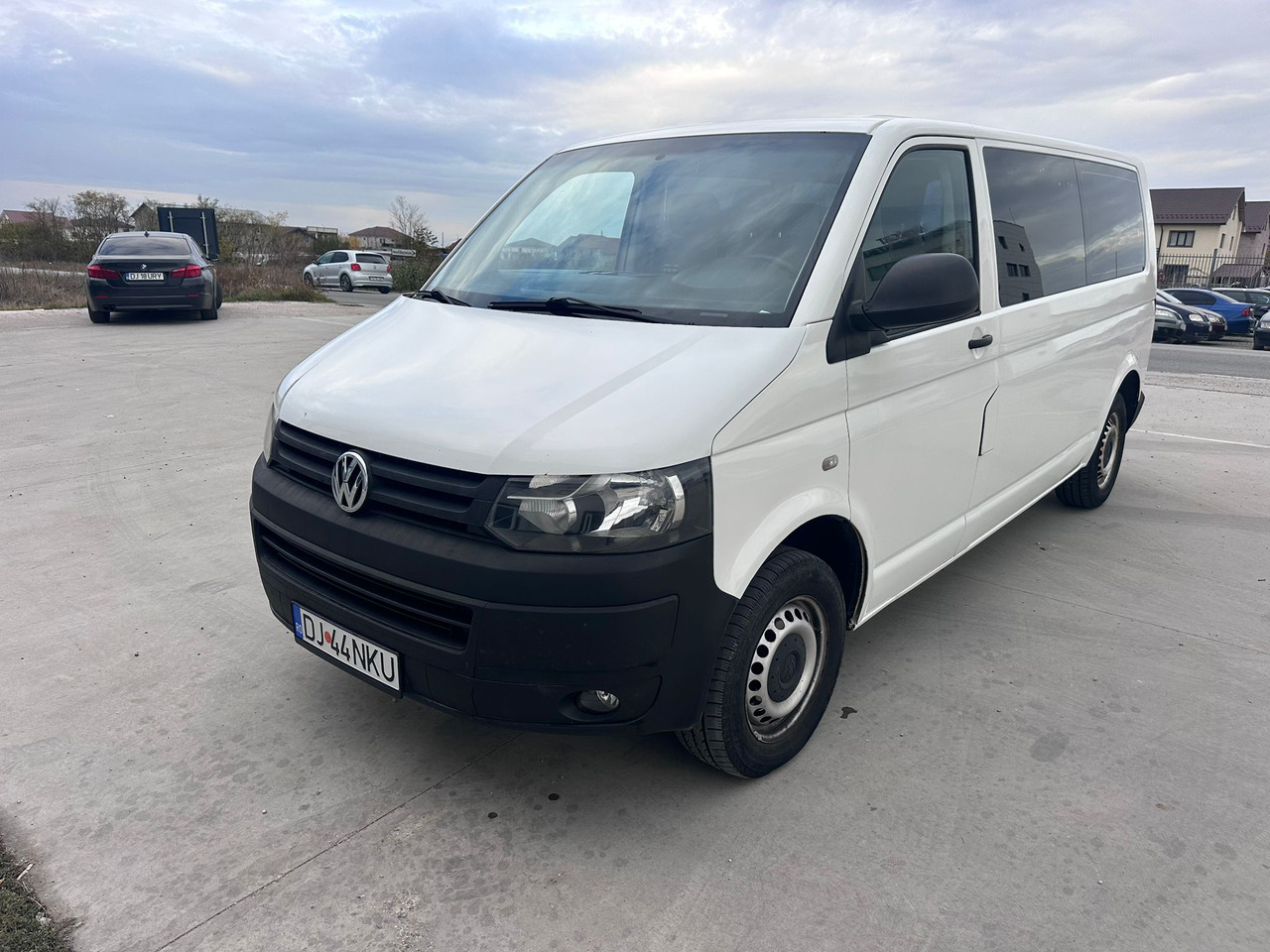 Volkswagen Transporter - سيارة: صورة 1 Volkswagen Transporter - سيارة: صورة 1