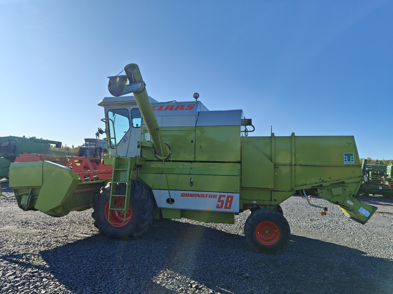 CLAAS Dominator 58 - حصادة: صورة 2 CLAAS Dominator 58 - حصادة: صورة 2