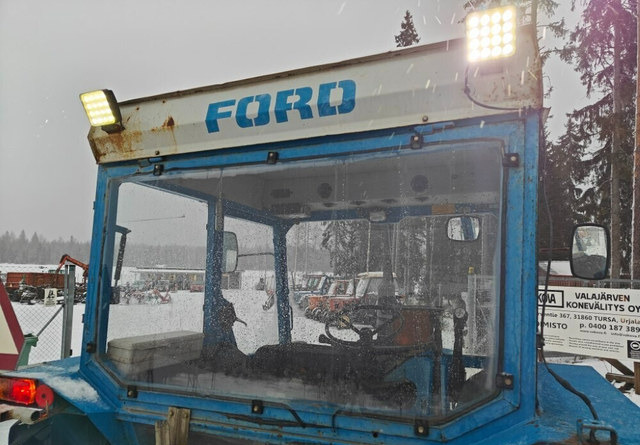Ford 4110 traktori - Katso video! - جرار: صورة 5 Ford 4110 traktori - Katso video! - جرار: صورة 5