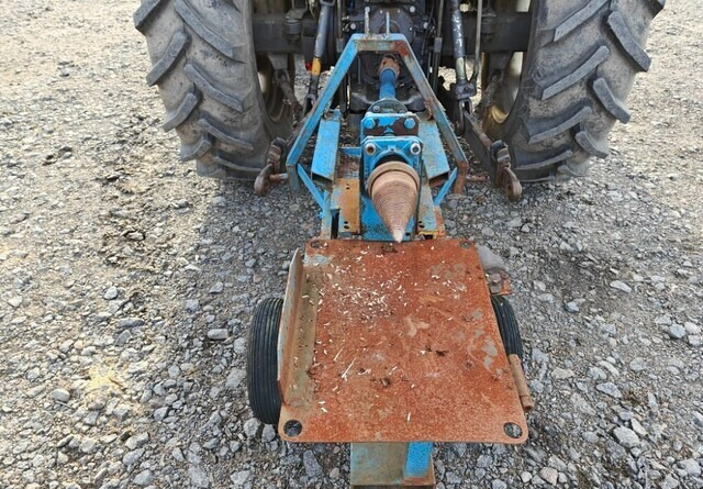 Halkaisukaira traktoriin - KATSO VIDEO - آلة تقطيع الخشب: صورة 2 Halkaisukaira traktoriin - KATSO VIDEO - آلة تقطيع الخشب: صورة 2