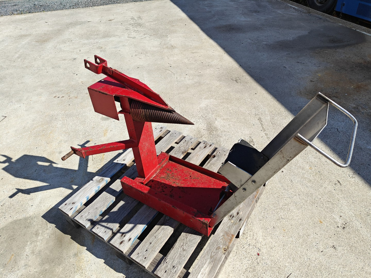 Halkaisukaira traktoriin - آلة تقطيع الخشب: صورة 3 Halkaisukaira traktoriin - آلة تقطيع الخشب: صورة 3