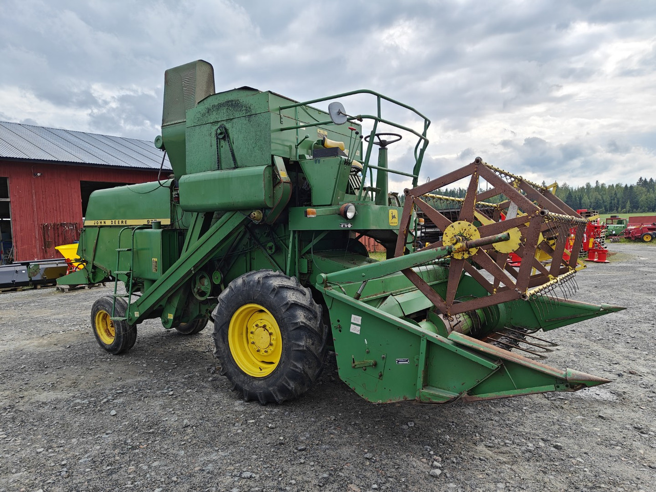 JOHN DEERE 925 leikkuupuimuri - حصادة: صورة 5 JOHN DEERE 925 leikkuupuimuri - حصادة: صورة 5