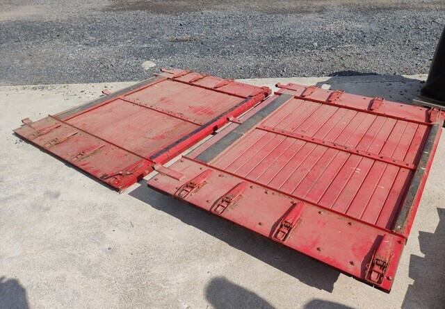 Kipa Peräkärryn puulaitoja 2 kpl - 122cm korkeita - هيكل السيارة الخارجية - مقطورة قلابة زراعية/ شاحنة قلابة: صورة 4 Kipa Peräkärryn puulaitoja 2 kpl - 122cm korkeita - هيكل السيارة الخارجية - مقطورة قلابة زراعية/ شاحنة قلابة: صورة 4