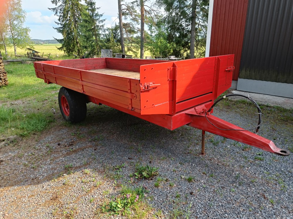 Kipa kippikärry 1-akselinen, kantavuus 7000kg, siisti kärry - مقطورة قلابة زراعية/ شاحنة قلابة: صورة 1 Kipa kippikärry 1-akselinen, kantavuus 7000kg, siisti kärry - مقطورة قلابة زراعية/ شاحنة قلابة: صورة 1