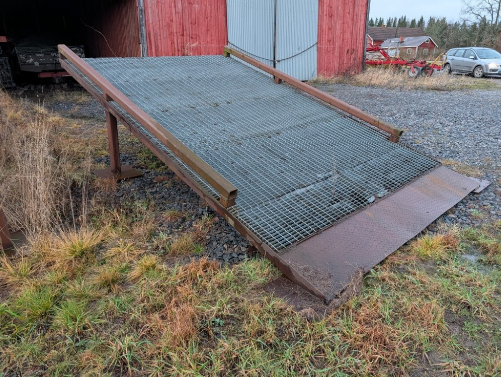 منحدر تحميل Lastausramppi 12m, leveys 300 cm: صورة 6 منحدر تحميل Lastausramppi 12m, leveys 300 cm: صورة 6