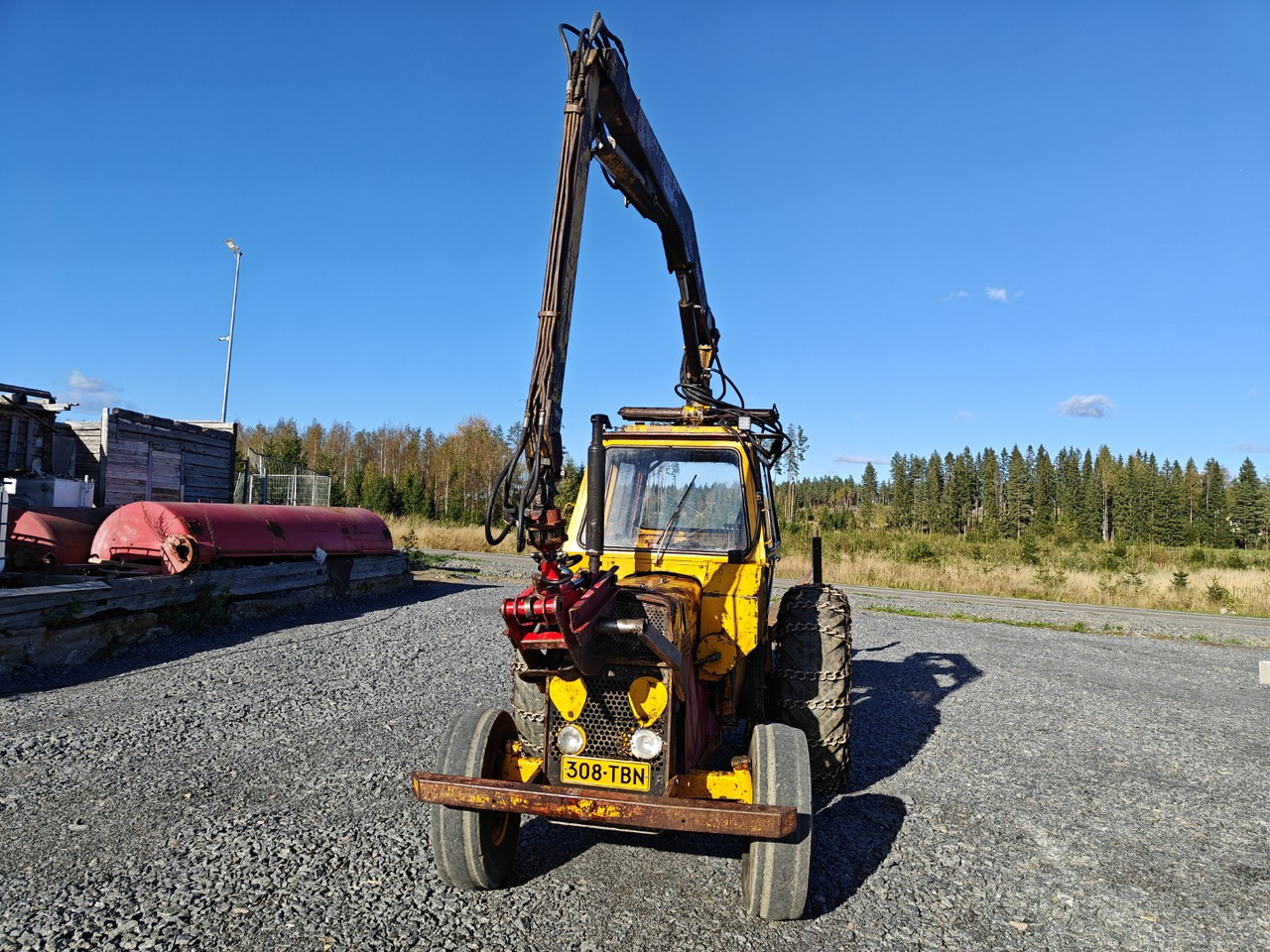 MASSEY FERGUSON 50R Kärppä - Metsätraktoripaketti - جرار: صورة 3 MASSEY FERGUSON 50R Kärppä - Metsätraktoripaketti - جرار: صورة 3