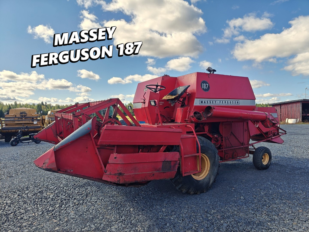 Massey Ferguson 187 Katso video! - حصادة: صورة 1 Massey Ferguson 187 Katso video! - حصادة: صورة 1