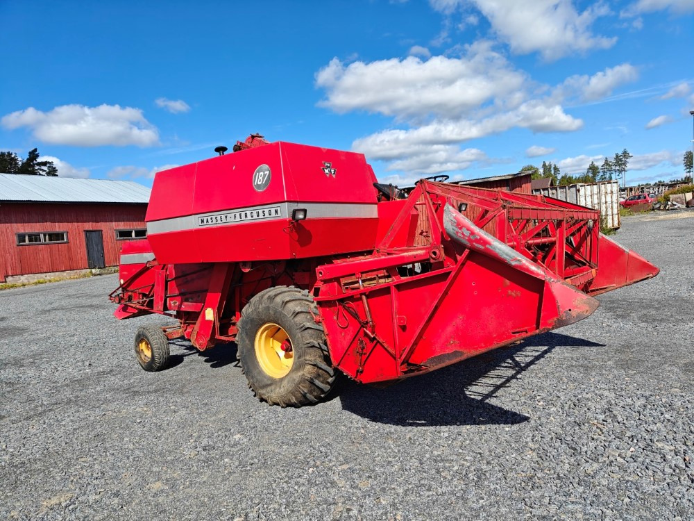 Massey Ferguson 187 Katso video! - حصادة: صورة 5 Massey Ferguson 187 Katso video! - حصادة: صورة 5