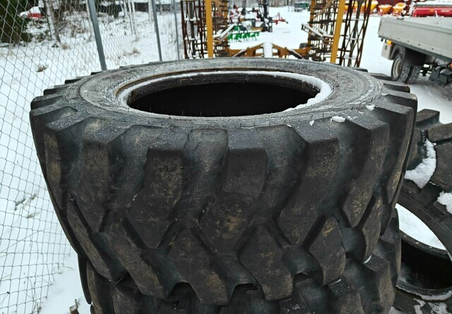 Mitas 405/70-24 - MPT-04 rengassarja - إطارات - آلات الإنشاء: صورة 4 Mitas 405/70-24 - MPT-04 rengassarja - إطارات - آلات الإنشاء: صورة 4