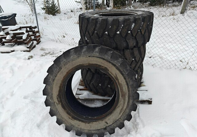 Mitas 405/70-24 - MPT-04 rengassarja - إطارات - آلات الإنشاء: صورة 2 Mitas 405/70-24 - MPT-04 rengassarja - إطارات - آلات الإنشاء: صورة 2