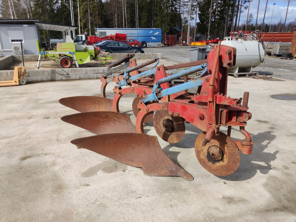 Överum B387 sarka-aura 3-siipinen - محراث: صورة 1 Överum B387 sarka-aura 3-siipinen - محراث: صورة 1