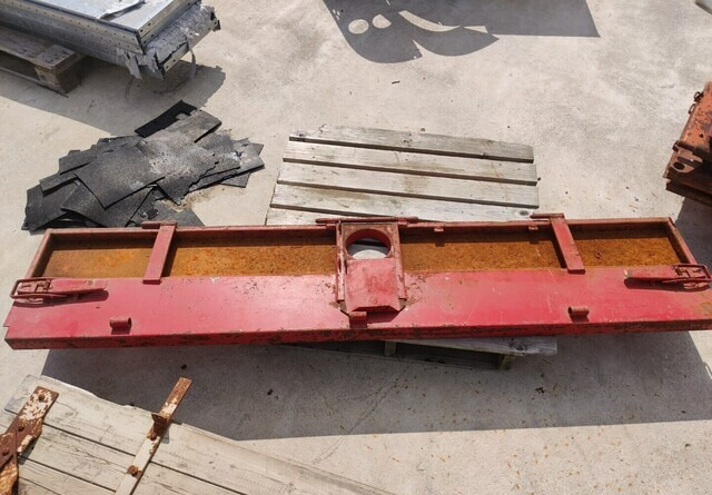 Peräkärryn metallilaita - K 42cm ja L 205cm - هيكل السيارة الخارجية - مقطورة قلابة زراعية/ شاحنة قلابة: صورة 2 Peräkärryn metallilaita - K 42cm ja L 205cm - هيكل السيارة الخارجية - مقطورة قلابة زراعية/ شاحنة قلابة: صورة 2