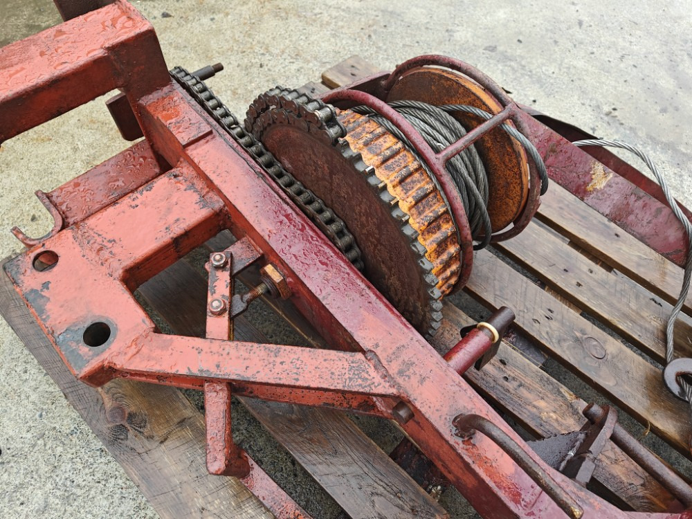 Remet Traktorivinssi - korjattavaksi - آلة تقطيع الخشب: صورة 5 Remet Traktorivinssi - korjattavaksi - آلة تقطيع الخشب: صورة 5