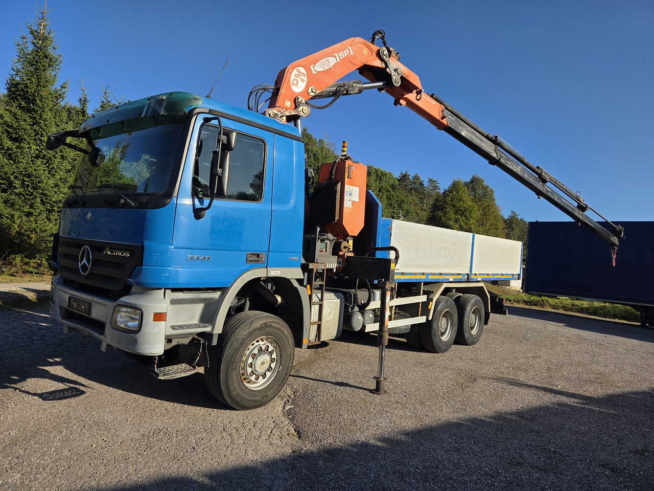 MERCEDES-BENZ ACTROS 3341 6x6 + CRANE PM 30 Radio Control - شاحنات مسطحة, شاحنة كرين: صورة 1 MERCEDES-BENZ ACTROS 3341 6x6 + CRANE PM 30 Radio Control - شاحنات مسطحة, شاحنة كرين: صورة 1