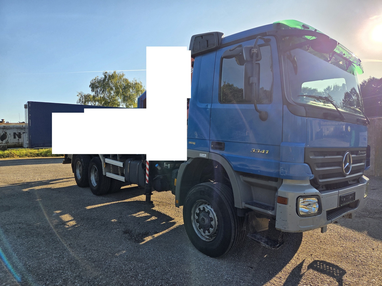 MERCEDES-BENZ - شاحنة بهيكل معدني للمقصورة: صورة 1 MERCEDES-BENZ - شاحنة بهيكل معدني للمقصورة: صورة 1