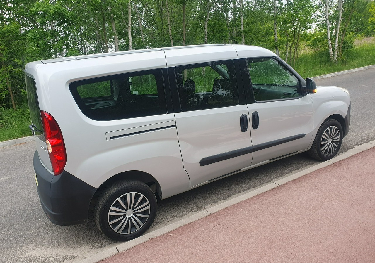 Fiat Doblo long*combo *doblo* krajówka *fv vat 23%* - سيارة: صورة 5 Fiat Doblo long*combo *doblo* krajówka *fv vat 23%* - سيارة: صورة 5