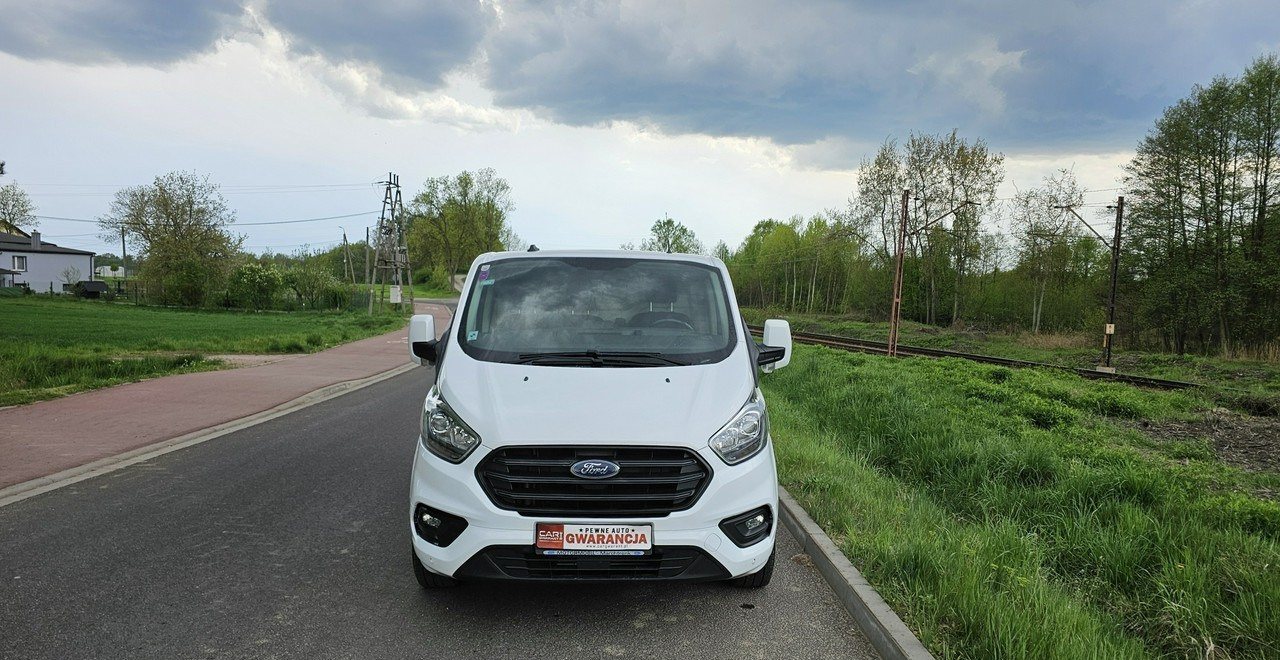 Ford Transit Transit Custom Ford Transit Custom long bardzo ładny egzemplarz - فان: صورة 3 Ford Transit Transit Custom Ford Transit Custom long bardzo ładny egzemplarz - فان: صورة 3