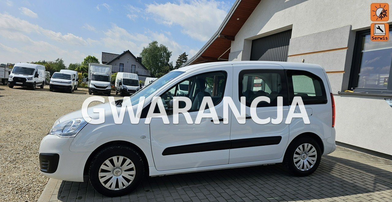 Peugeot Partner II 5 -osobowy - سيارة: صورة 1 Peugeot Partner II 5 -osobowy - سيارة: صورة 1
