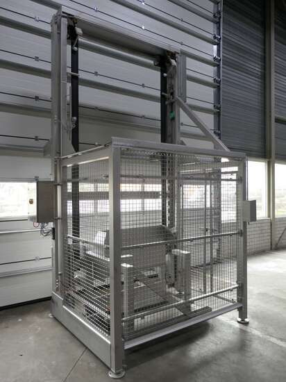 Lachnit lifter for palletboxes 322 L - آلة الغذاء: صورة 2 Lachnit lifter for palletboxes 322 L - آلة الغذاء: صورة 2