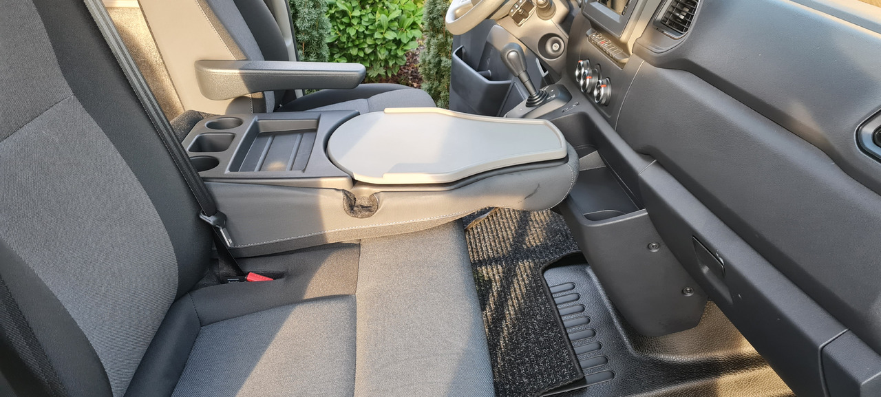 حافلة صغيرة, ميكروباص RENAULT Master 150 CDI 9-Sitzer Personentransporter Ex-Behördenfahrzeug 1. Hand: صورة 14