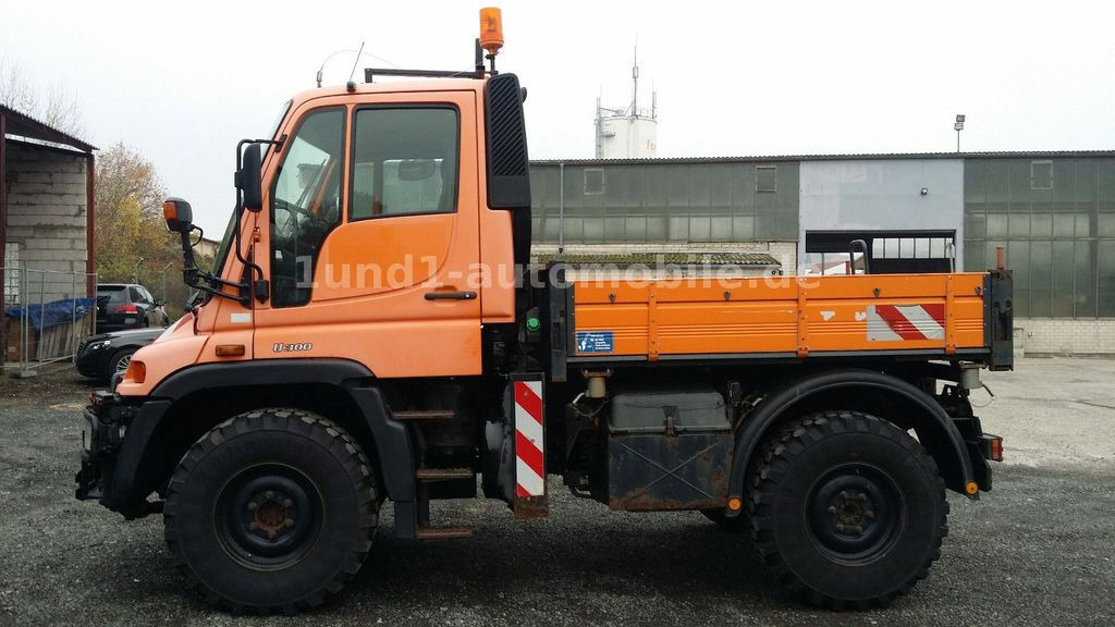 Unimog U 300 Kipper Zugmaschine Kommunalhydraulik U 500 400 U 300 Kipper Zugmaschine Kommunalhydraulik U 500 400 - سيارة خدمات/ سيارة خاصة: صورة 4 Unimog U 300 Kipper Zugmaschine Kommunalhydraulik U 500 400 U 300 Kipper Zugmaschine Kommunalhydraulik U 500 400 - سيارة خدمات/ سيارة خاصة: صورة 4