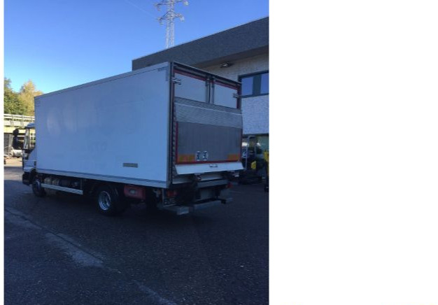 Iveco EUROCARGOeurocargo 100e19 - شاحنة متساوية الحرارة: صورة 2 Iveco EUROCARGOeurocargo 100e19 - شاحنة متساوية الحرارة: صورة 2