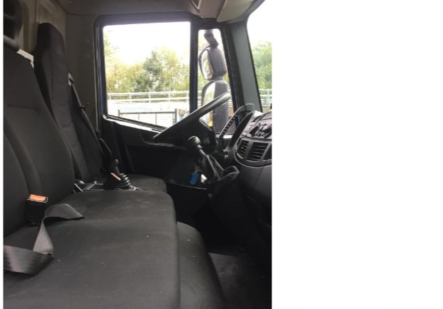 Iveco EUROCARGOeurocargo 120e19 - شاحنة صندوقية: صورة 4 Iveco EUROCARGOeurocargo 120e19 - شاحنة صندوقية: صورة 4