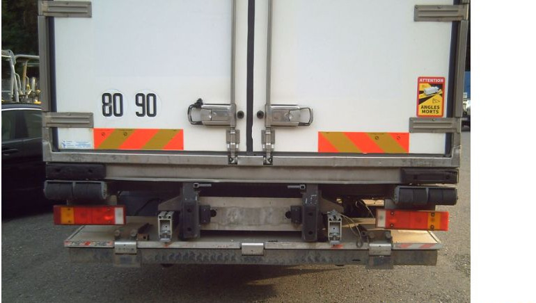 Iveco EUROCARGOeurocargo 160e25 - شاحنة متساوية الحرارة: صورة 3 Iveco EUROCARGOeurocargo 160e25 - شاحنة متساوية الحرارة: صورة 3