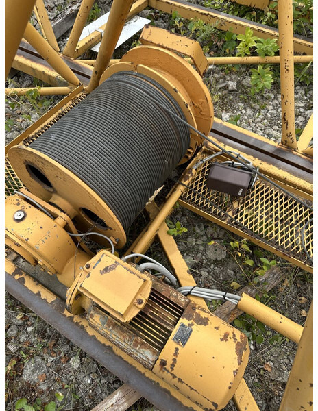 Liebherr 140EC-H10, 1993yom, 40jib, 23,5m huh - رافعة برجية: صورة 5 Liebherr 140EC-H10, 1993yom, 40jib, 23,5m huh - رافعة برجية: صورة 5