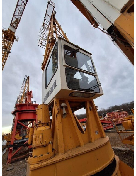 Liebherr 140EC-H6 45m jib - رافعة برجية: صورة 3 Liebherr 140EC-H6 45m jib - رافعة برجية: صورة 3