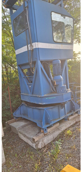 Liebherr 180EC-H - رافعة برجية: صورة 1 Liebherr 180EC-H - رافعة برجية: صورة 1