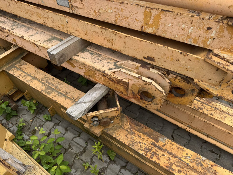 Liebherr 185/200HC Undercarriage 6x6 + 2x A block - رافعة برجية: صورة 4 Liebherr 185/200HC Undercarriage 6x6 + 2x A block - رافعة برجية: صورة 4