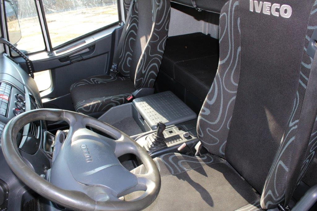 شاحنة ذات ستائر جانبية Iveco Eurocargo 120E25: صورة 8 شاحنة ذات ستائر جانبية Iveco Eurocargo 120E25: صورة 8