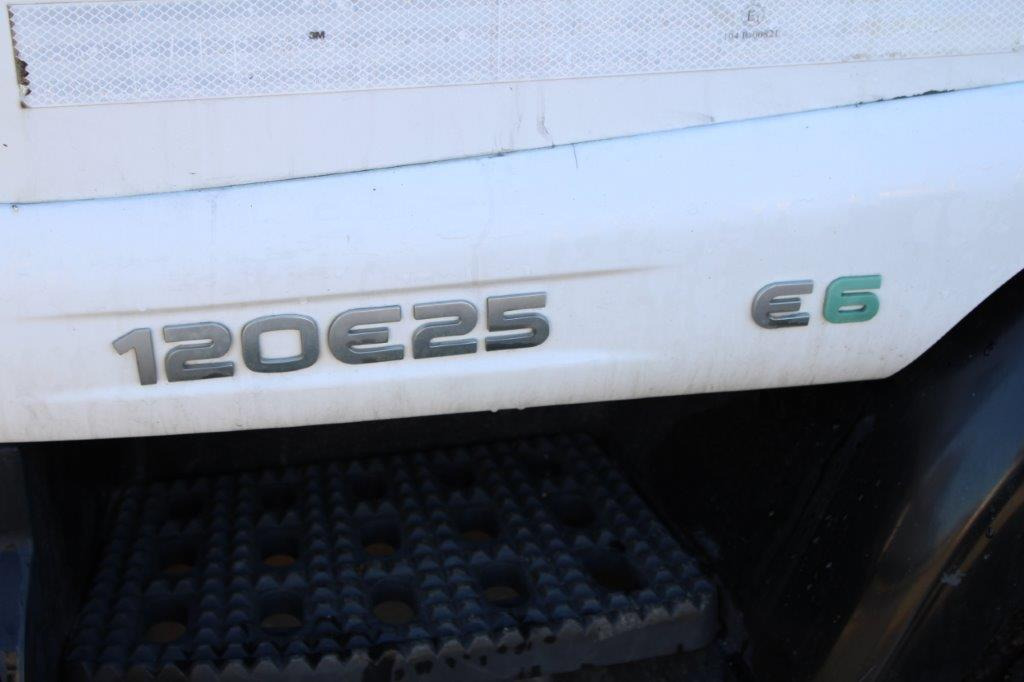 شاحنة ذات ستائر جانبية Iveco Eurocargo 120E25: صورة 6 شاحنة ذات ستائر جانبية Iveco Eurocargo 120E25: صورة 6