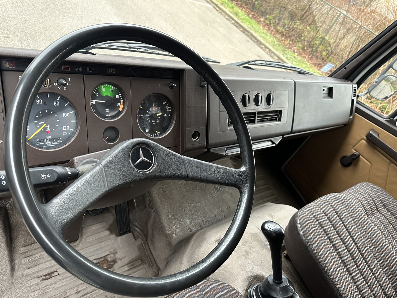شاحنة سحب Mercedes 914: صورة 7
