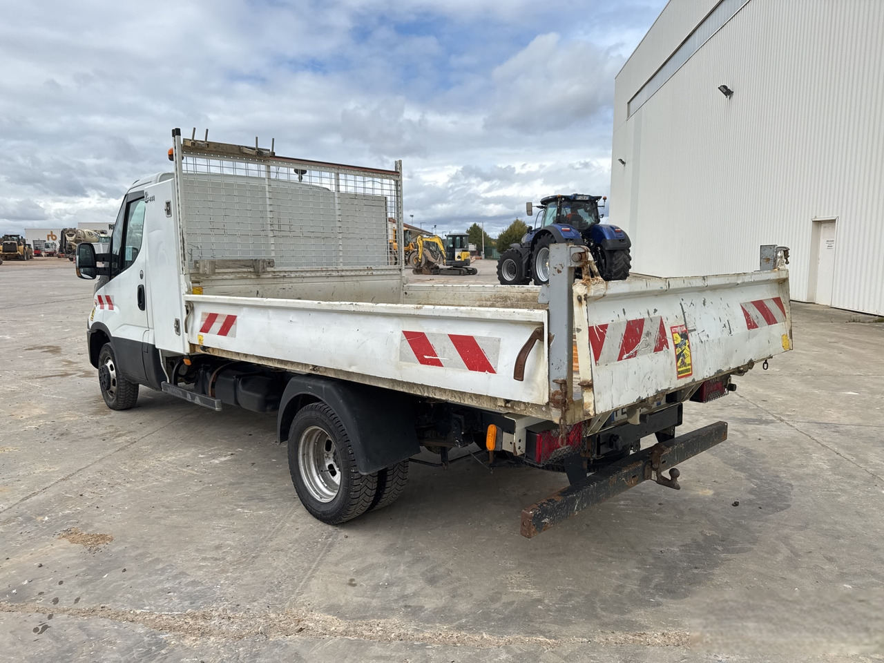 IVECO DAILY 35-150 - شاحنة قلاب: صورة 3 IVECO DAILY 35-150 - شاحنة قلاب: صورة 3