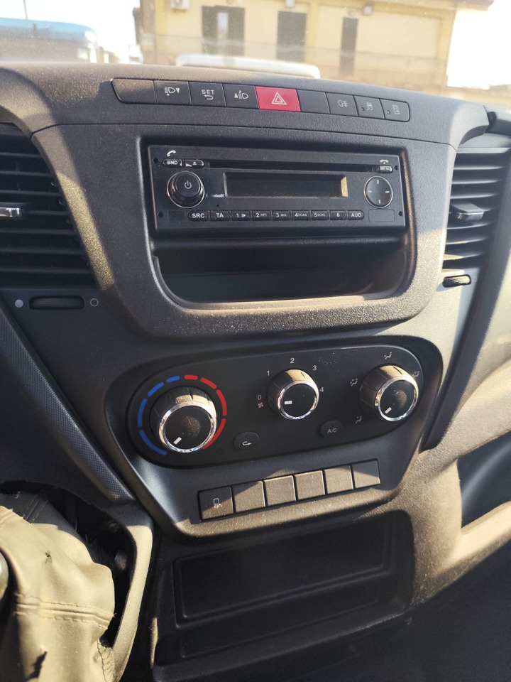 IVECO DAILY 35C15 - شاحنة كرين, قلاب صغير: صورة 5 IVECO DAILY 35C15 - شاحنة كرين, قلاب صغير: صورة 5