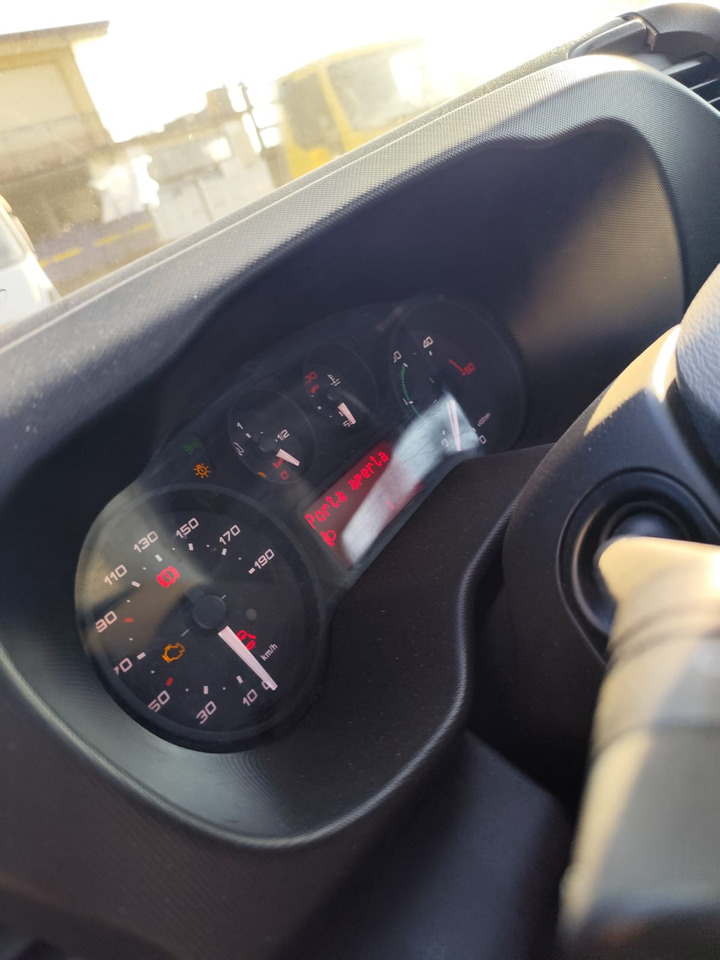 IVECO DAILY 35C15 - شاحنة كرين, قلاب صغير: صورة 4 IVECO DAILY 35C15 - شاحنة كرين, قلاب صغير: صورة 4