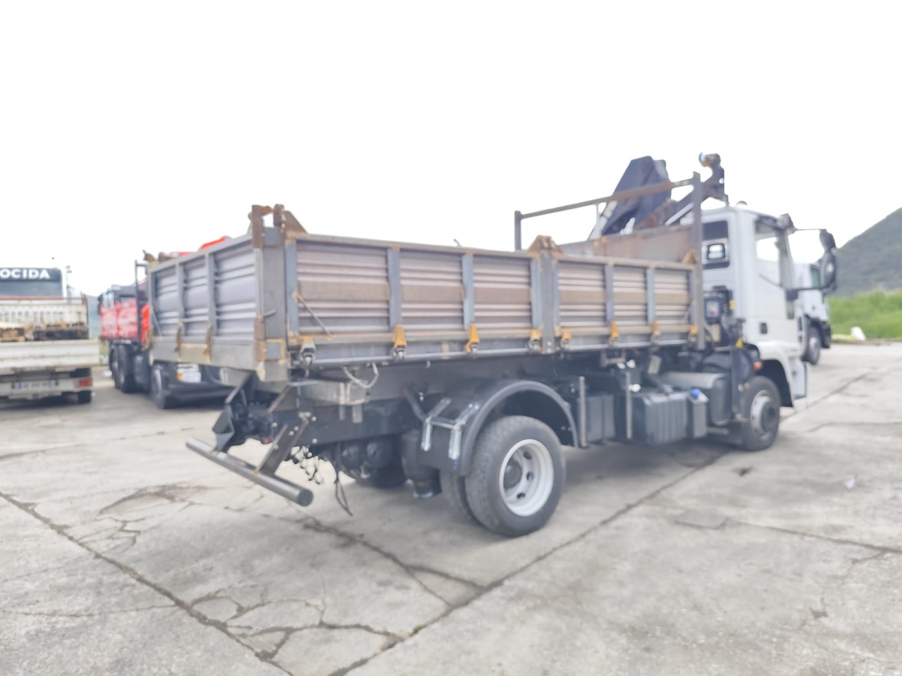 تأجير IVECO EUROCARGO 120E28 IVECO EUROCARGO 120E28: صورة 22 تأجير IVECO EUROCARGO 120E28 IVECO EUROCARGO 120E28: صورة 22