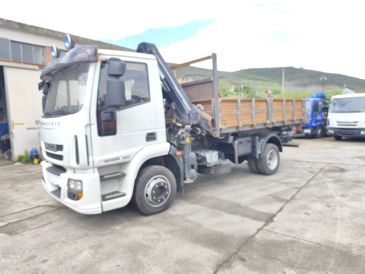 تأجير IVECO EUROCARGO 120E28 IVECO EUROCARGO 120E28: صورة 30 تأجير IVECO EUROCARGO 120E28 IVECO EUROCARGO 120E28: صورة 30