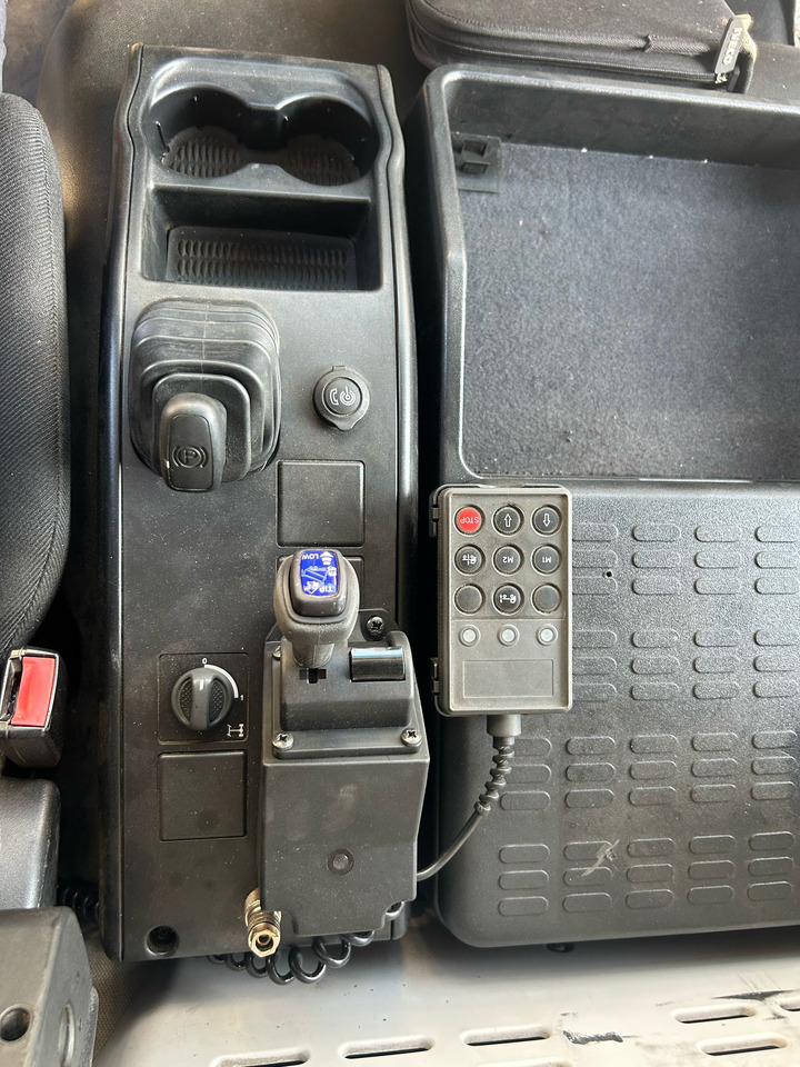 IVECO EUROCARGO 140-250 - شاحنة كرين: صورة 5 IVECO EUROCARGO 140-250 - شاحنة كرين: صورة 5