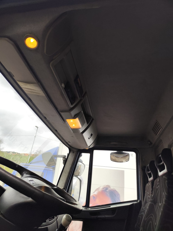 IVECO EUROCARGO 140E25 - شاحنة قلاب: صورة 2 IVECO EUROCARGO 140E25 - شاحنة قلاب: صورة 2