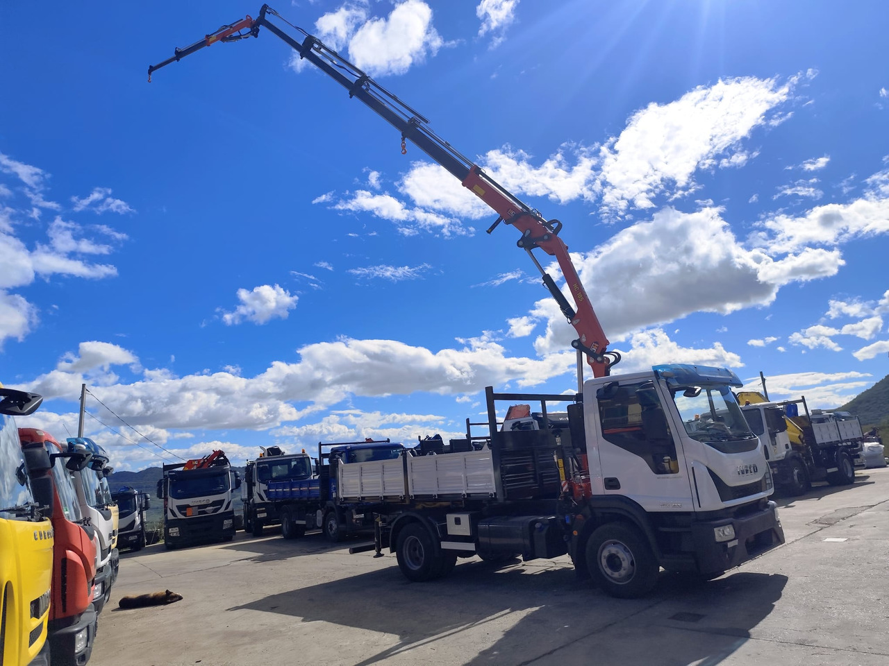 IVECO EUROCARGO 160-250 - شاحنة كرين, شاحنة قلاب: صورة 1 IVECO EUROCARGO 160-250 - شاحنة كرين, شاحنة قلاب: صورة 1