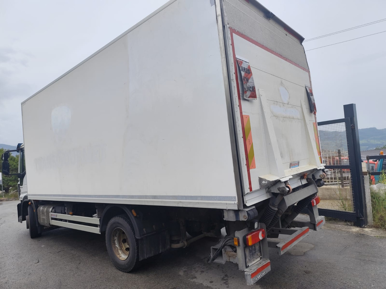 IVECO EUROCARGO 160-280 - شاحنة بهيكل معدني للمقصورة, شاحنة كرين: صورة 4 IVECO EUROCARGO 160-280 - شاحنة بهيكل معدني للمقصورة, شاحنة كرين: صورة 4